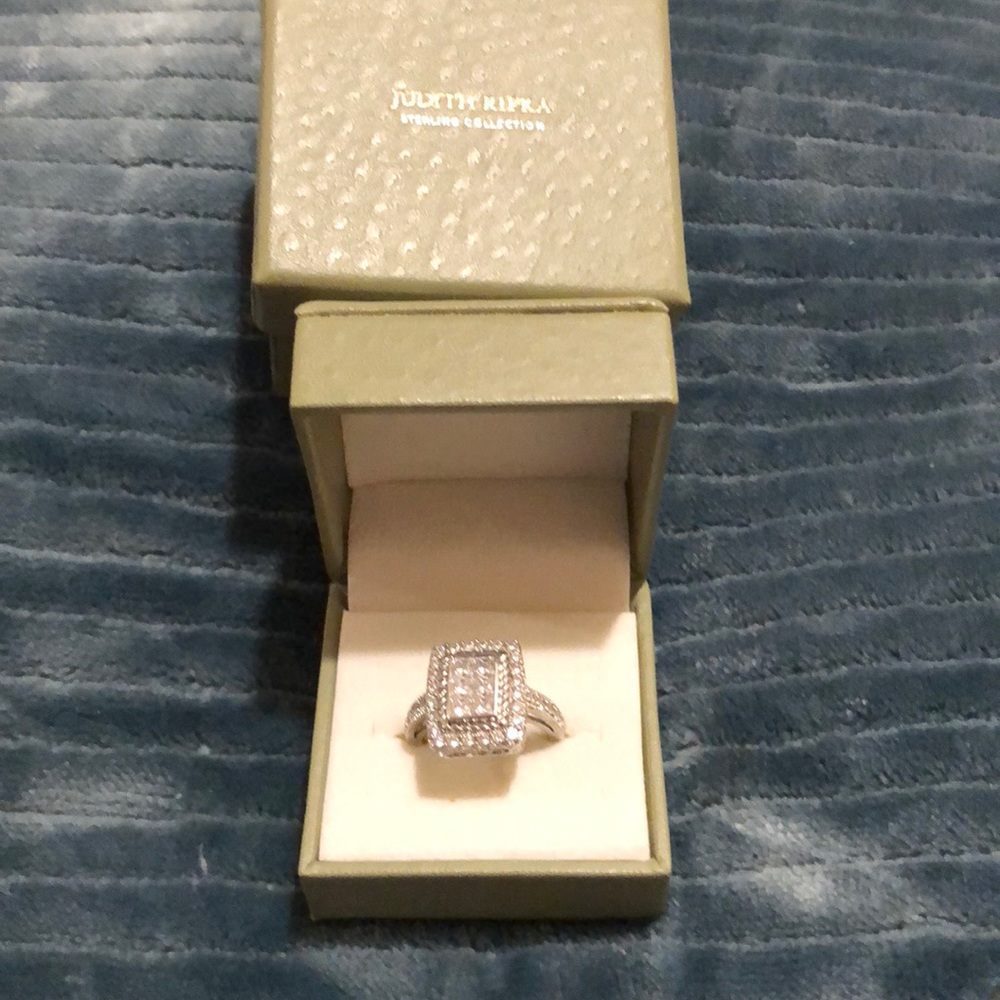 Ring